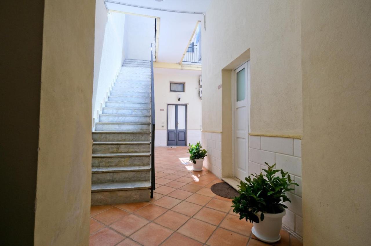 Monolocale Porta Napoli Apartamento Brindisi Exterior foto